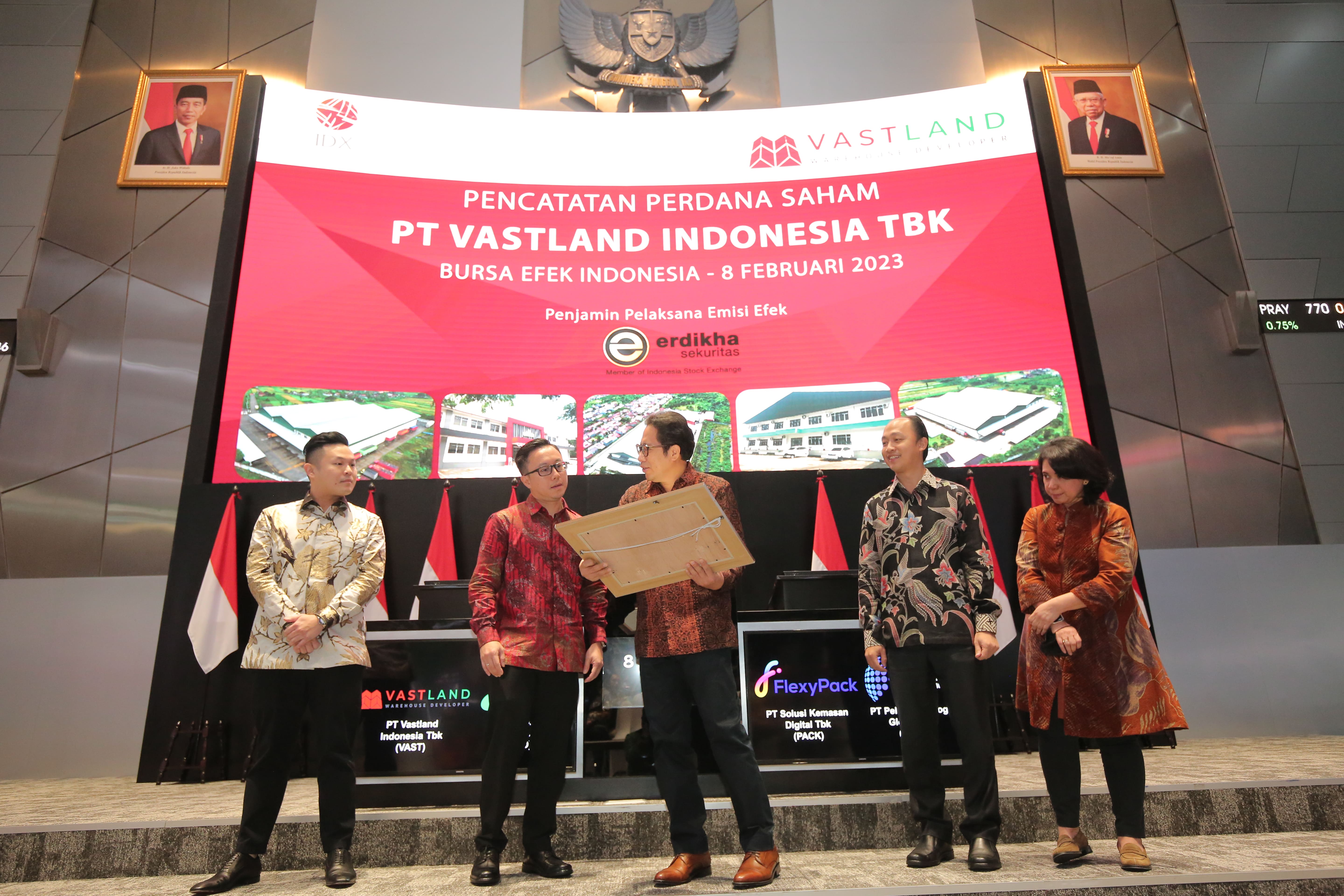 PT Vastland Indonesia Tbk melantai perdana di BEI, Rabu, 8 Februari 2023.