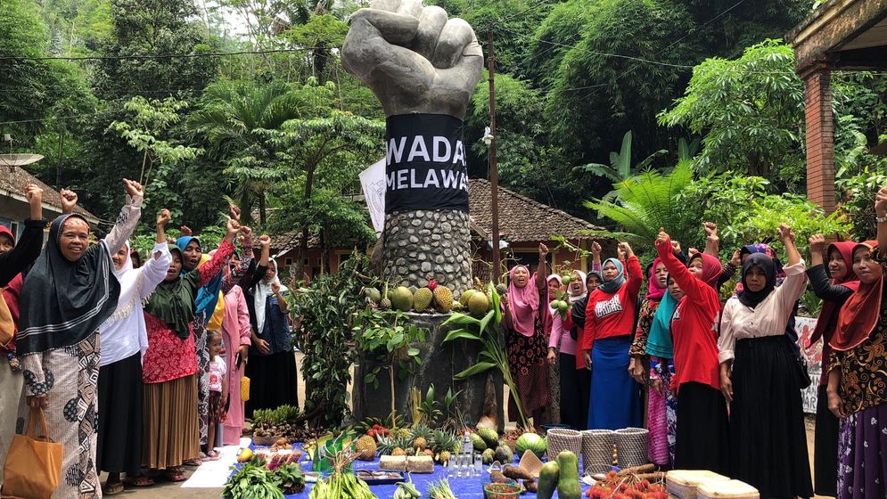 Wadon Wadas: Tambang Sebabkan Warga Miskin Kehilangan Tanah Pertanian