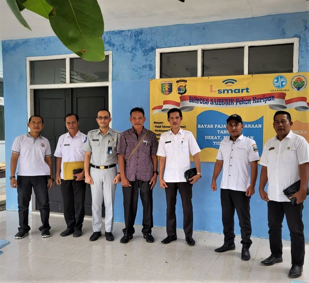 Jasa Raharja bersama UPTD Wilayah IX Pesisir Barat Bapenda Provinsi Lampung mengunjungi Badan Usaha Milik Desa Sai  Betik yang berlokasi di Pekon Kuripan Pesisir Utara.