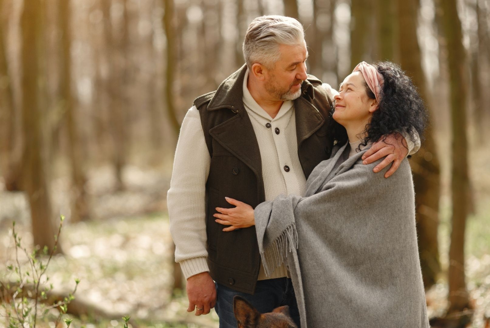 Photo by Gustavo Fring: https://www.pexels.com/photo/photo-of-couple-smiling-while-looking-at-each-other-4148992/