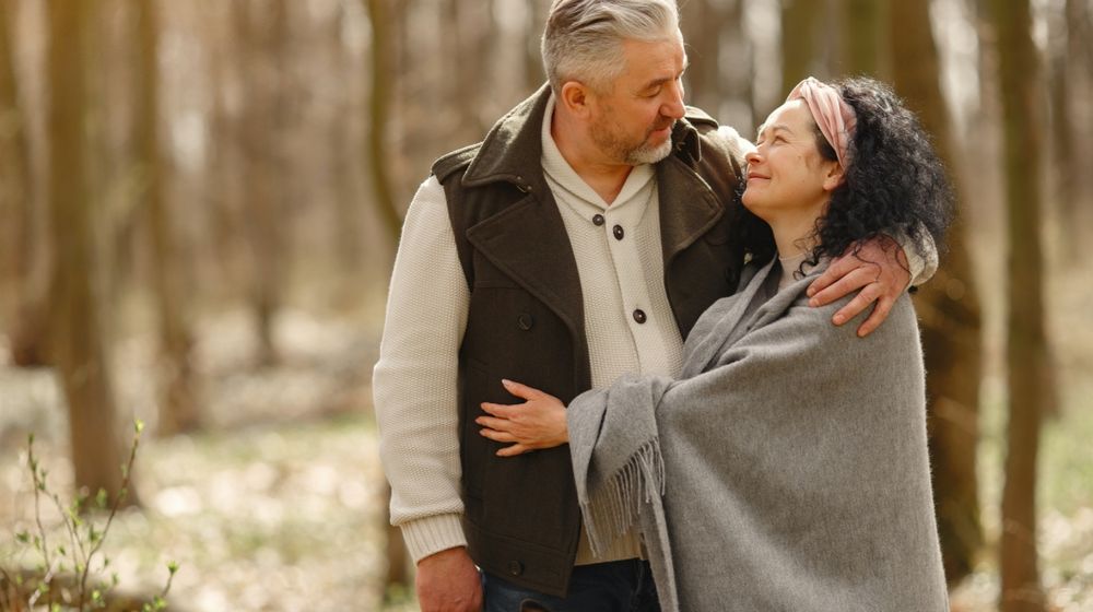 Photo by Gustavo Fring: https://www.pexels.com/photo/photo-of-couple-smiling-while-looking-at-each-other-4148992/