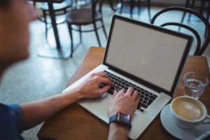 Ini Cara Melindungi Data Pribadi Saat Menggunakan Wi-Fi di Tempat Umum