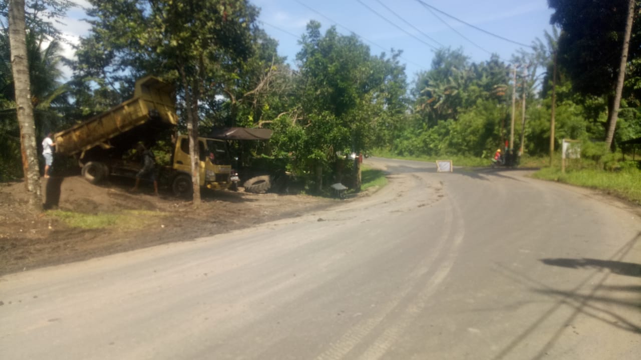 Aktivitas pematangan dan penimbunan lahan di Desa Koka, Kecamatan Tombulu, Minahasa. (Foto:Mike)