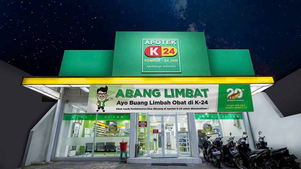 Gerai Apotek K-24 yang siap membantu masyarakat membuang sampah obat.jpg