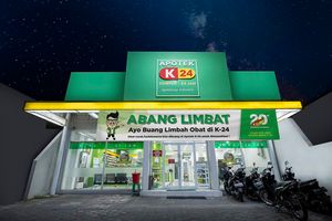 Gerai Apotek K-24 yang siap membantu masyarakat membuang sampah obat.jpg