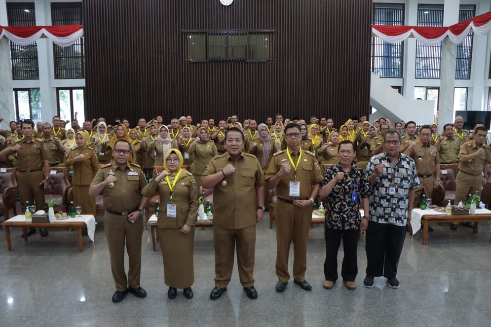 Gubernur Lampung Arinal Djunaidi melepas 57 Kepala Sekolah Tingkat SMA dalam Program Kepala Sekolah Mengabdi Angkatan I