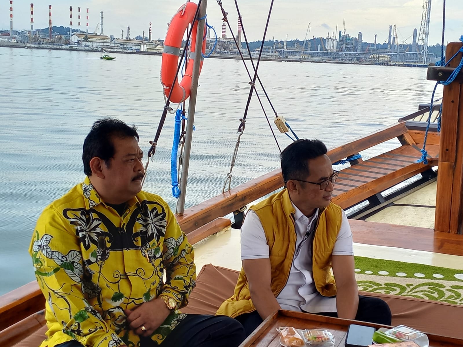 Ketua DPRD Balikpapan Abdulloh (Batik Kuning)