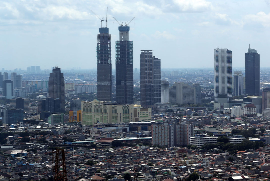 Jajaran gedung bertingkat di Jakarta, Rabu 22 Februari 2023.  Foto : Panji Asmoro/TrenAsia