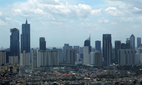 Defisit APBN 2023 - Panji 2.jpg