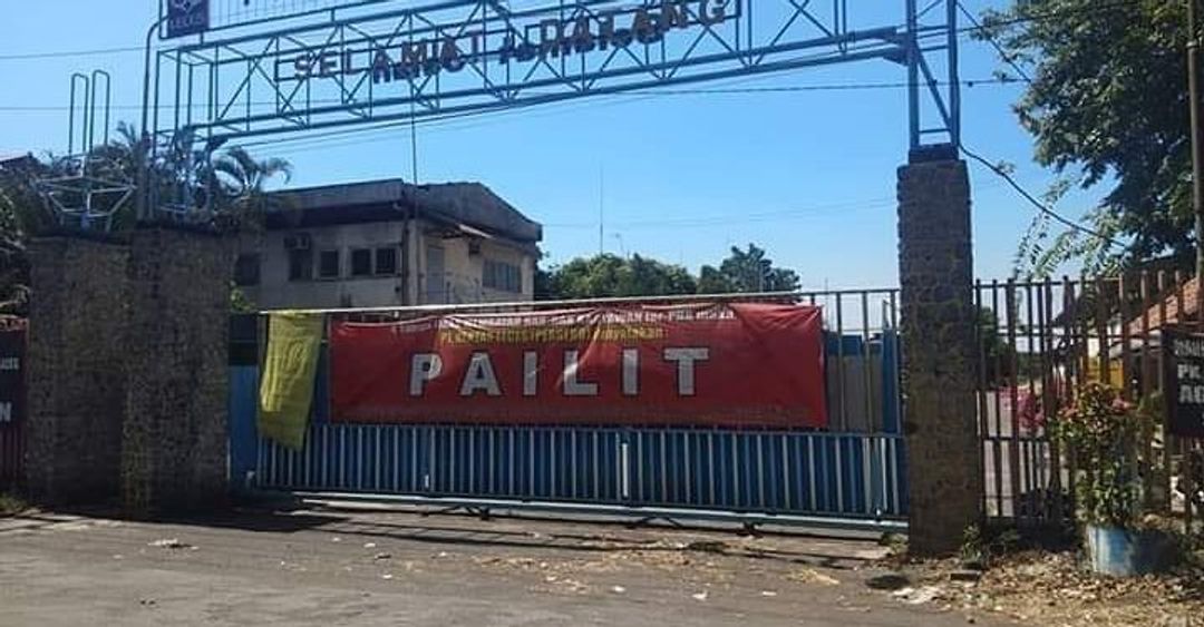 PT Kertas Leces dinyatakan pailit dan dibubarkan.