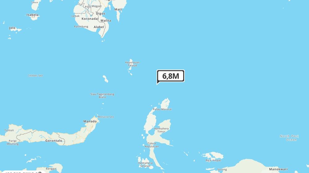 Pusat gempa berada di laut 133 km BaratLaut Daruba