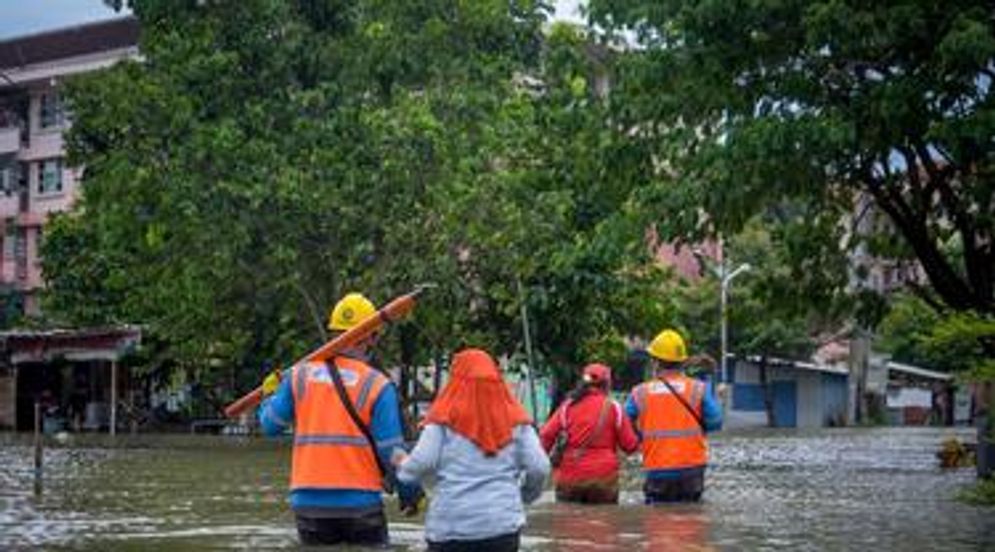 PT PLN (Persero) mengimbau masyarakat untuk meningkatkan kewaspadaan, khususnya instalasi kelistrikan rumah tangga pada saat hujan lebat yang disertai angin maupun banjir.