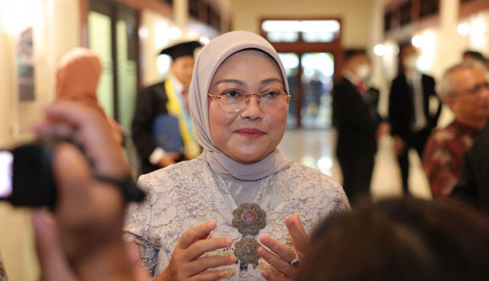 Menteri Tenaga Kerja (Menaker) RI, Ida Fauziyah, mengatakan sekitar 12 persen pengangguran di Indonesia saat ini didominasi oleh lulusan sarjana dan diploma