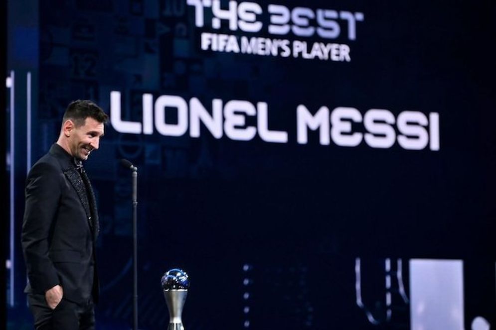 Bintang PSG dan Timnas Argentina, Lionel Messi, meraih penghargaan Pemain Terbaik FIFA 2022 di Paris, Selasa 28 Februari 2023 dini hari WIB. 