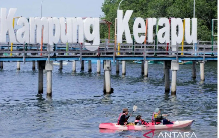 Kampung Kerapu di Situbondo kini dilengkapio perpustakaan