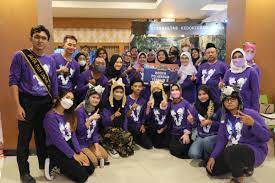 Dokter hewan yang diwisuda di Unair Surabaya