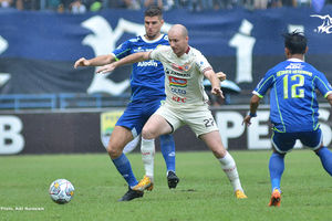foto-persib-bandung-vs-persija-jakarta-1101-liga-1-2022-2023-nick-S__27500580.jpg