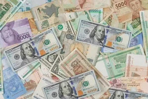 Uang rupiah dan dolar AS