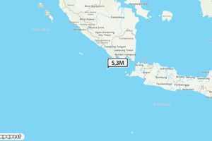 Pusat gempa berada dilaut 140 Km BaratDaya Tanggamus