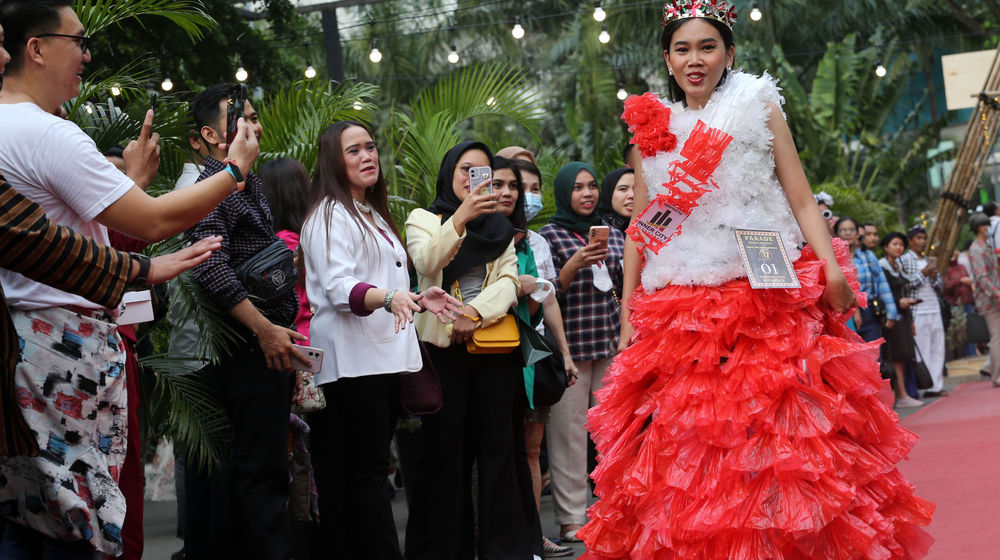 Fashion Daur Ulang HUT ICM - Panji 1.jpg
