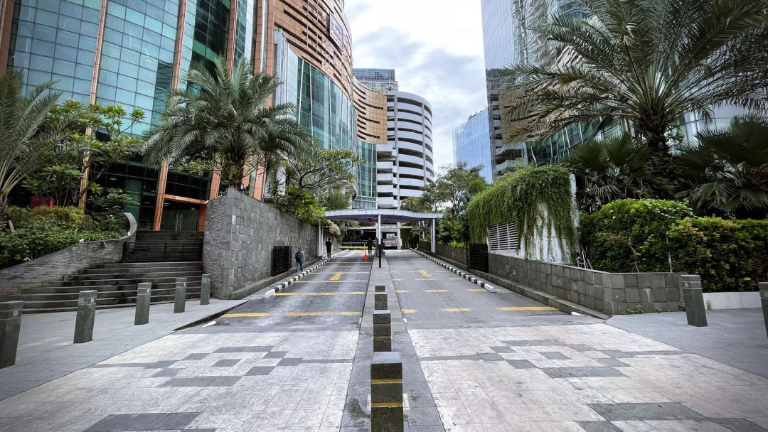 Potret Kuningan City Mall, pusat perbelanjaan dengan konsep 'Back to Nature' di tengah ibu kota.