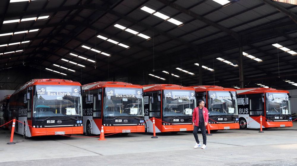 Serah Terima Bus Listrik - Panji 1.jpg