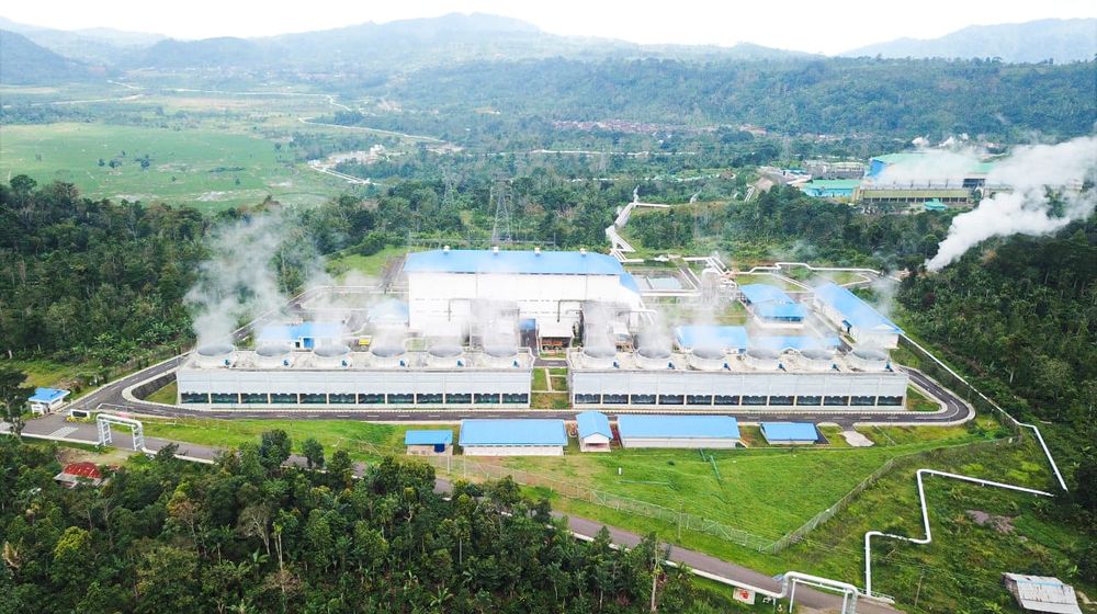 Proyek pembangkit listrik panas bumi berpotensi menjadi andalan dalam transisi energi dari energi fosil menjadi Energi Baru Terbarukan (EBT).
