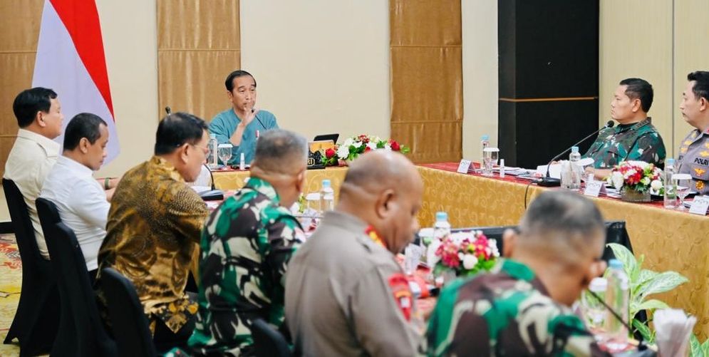 Presiden Jokowi gelar Ratas Pamwil Papua.jpeg