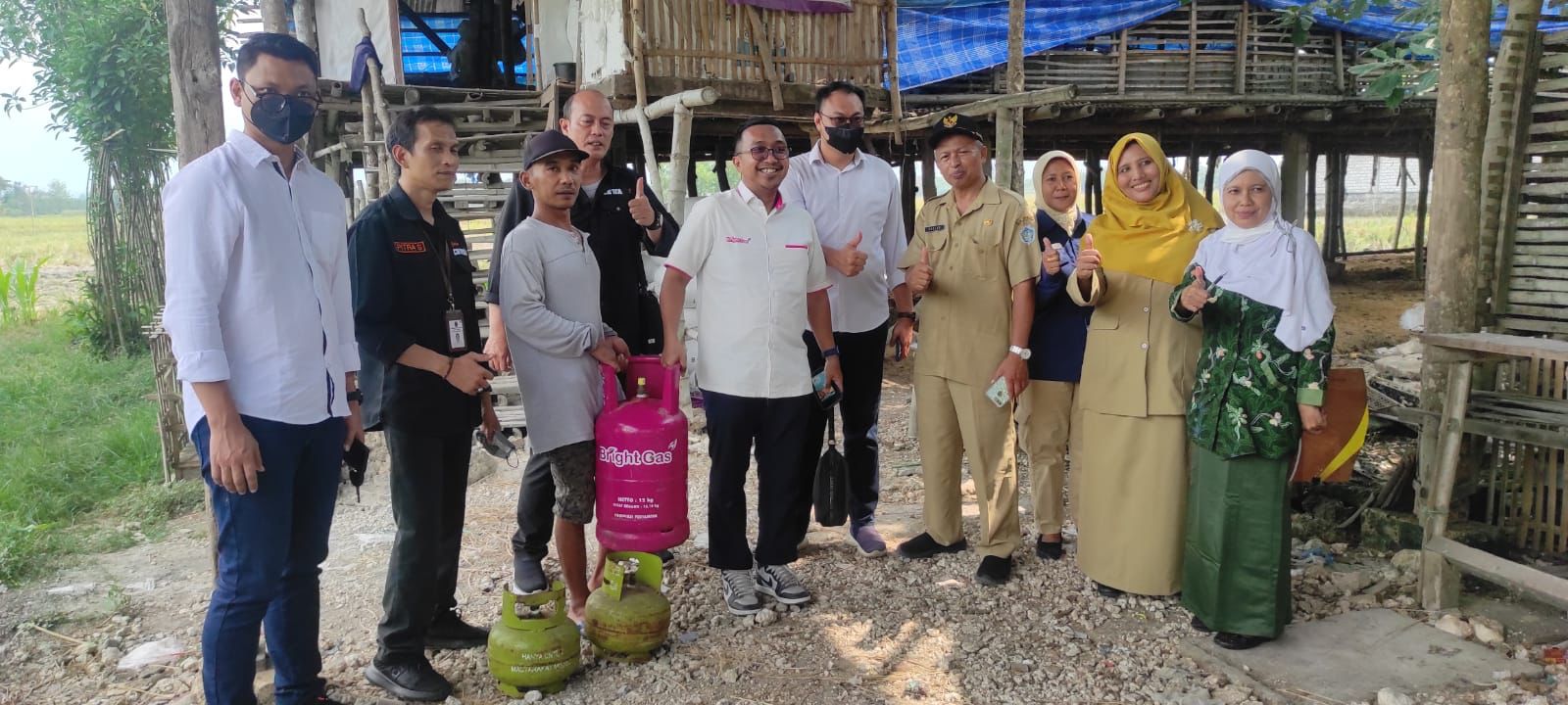 Peternak besar diwajibkan menggunakan LPG non subsidi. 