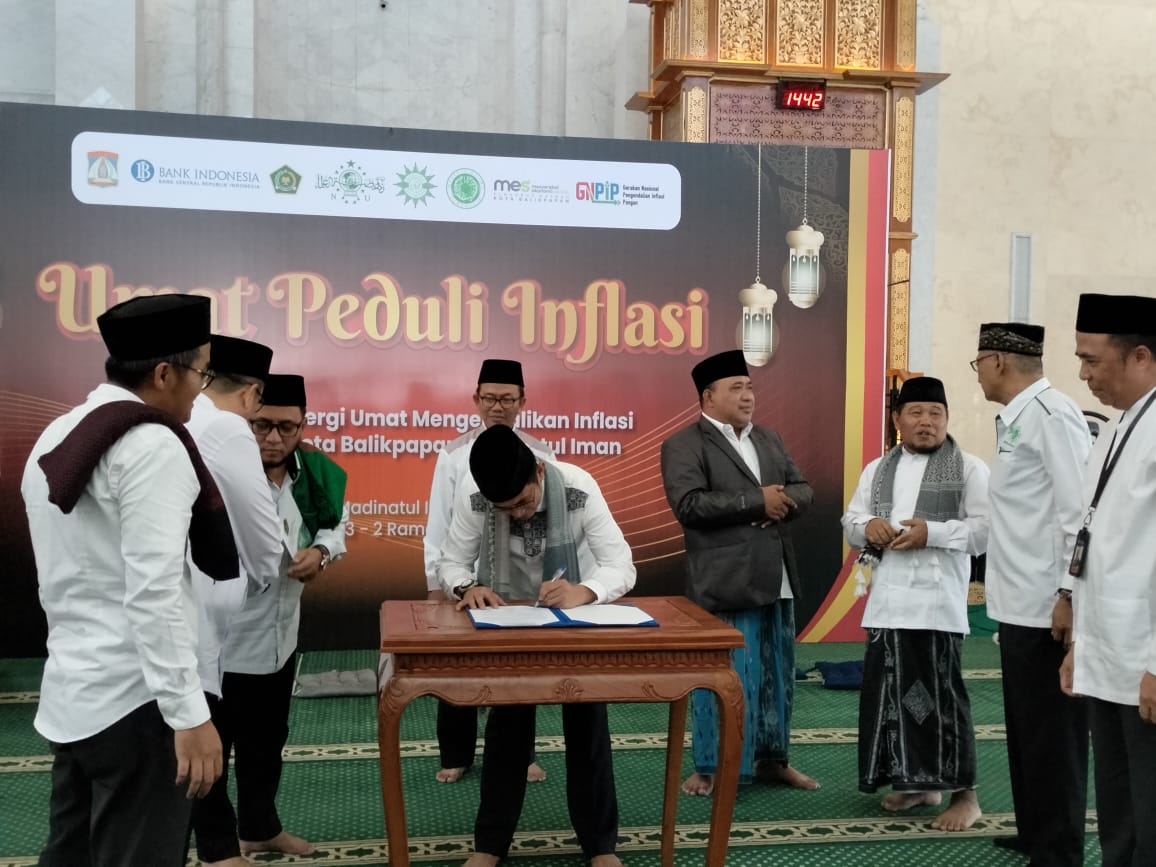 Pemkot Balikpapan Bersama BI dan Ulama Tanda Tangani Seruan Bijak Berbelanja  