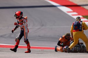 tabrak-miguel-oliviera-sampai-terkapar-marc-marquez-diminta-berhenti-dari-motogp-02HP6vrf8L.jpg