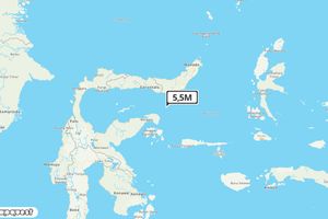 Pusat gempa berada di laut 98 km BaratDaya Bolaang Mongondow Selatan
