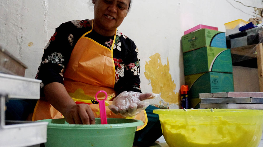 Perajin Kue Kering Rumahan - Panji 3.jpg