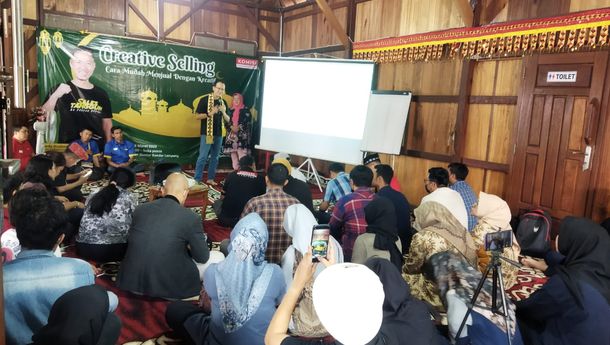 Gathering Komisi Lampung Tekankan Pentingnya Growth Mindset Bagi Seorang Sales