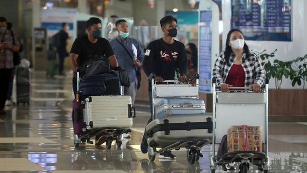 Pilihan Jenis Pakaian yang Tepat Agar Mudik Naik Pesawat Makin Nyaman