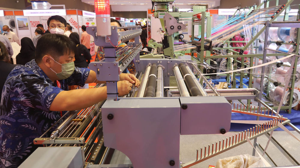 Pameran Mesin Industri Tekstil - Panji 3.jpg