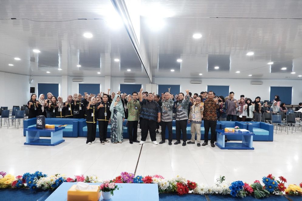 Himpunan Mahasiswa (Hima) Akuntansi menggelar Seminar Perpajakan dengan menghadirkan narasumber dari Direktorat Jenderal Pajak (DJP) Bengkulu Lampung.