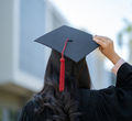 Ilustrasi kuliah lulus fresh graduate