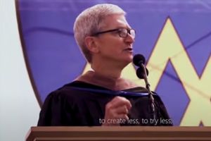 CEO Apple Tim Cook Tidak Ingin Orang-orang Menggunakan iPhone Terlalu Sering