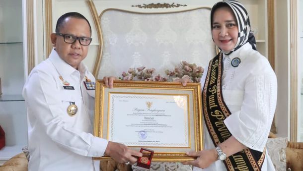 Dorong Peningkatan Layanan PAUD, Riana Sari Arinal Terima Penghargaan Wiyata Dharma Pratama Kemendikbudristek RI