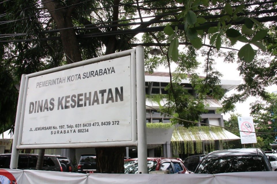 Kantor Dinas Kesehatan Kota Surabaya. 