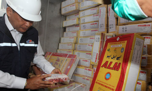 Bulog Impor Daging Kerbau - Panji 2.jpg