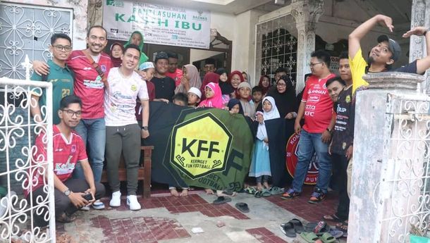 FBI Lampung Bersama KJL dan KFF Berbagi Nasi ke Panti Asuhan