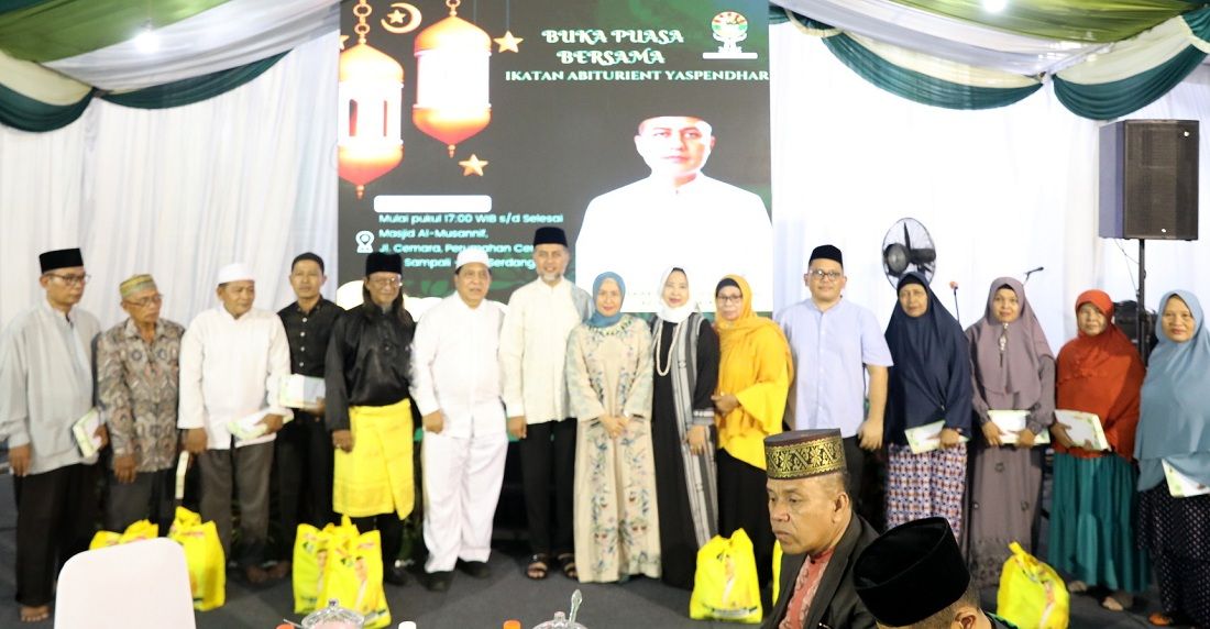Wakil Gubernur Sumut Musa Rajekshah buka puasa bersama dengan IAY di Masjid Al Musanif