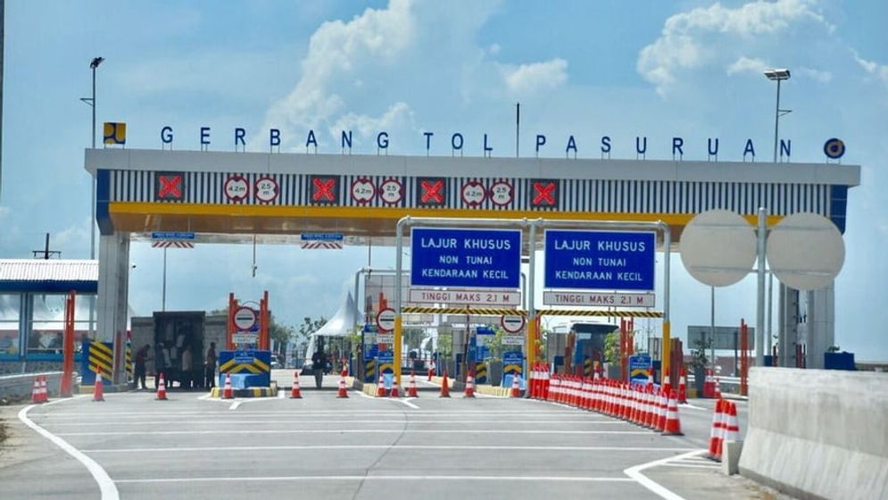 A-GERBANG TOL PASURUAN.jpg