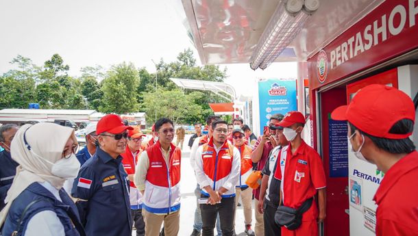 Menteri ESDM dan Dirut Pertamina Patra Niaga Tinjau SPBU Tol Lampung