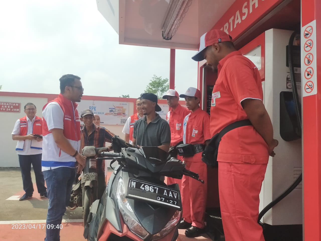 Mars Ega Legowo, Direktur Pemasaran Regional PT Patra Niaga saat melakukan Sidak kesiapan RAFI 2023 di Pertashop KH Malik Buring Malang.