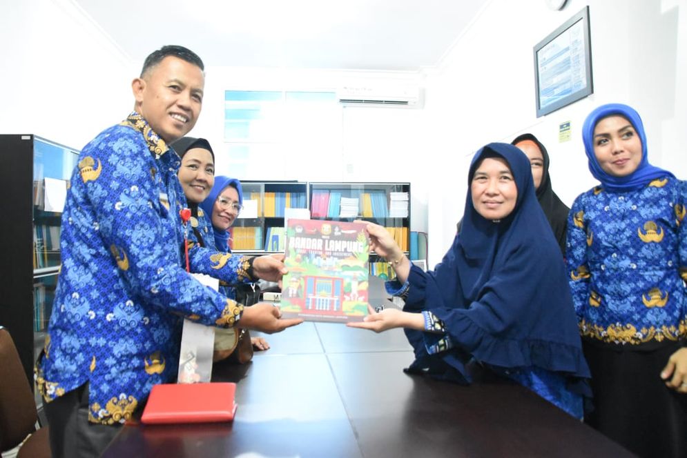 Dinas Pariwisata Kota Bandarlampung melakukan kunjungan ke Institut Informatika dan Bisnis (IIB) Darmajaya dalam rangka menjalin kerjasama Tri Darma Perguruan Tinggi.