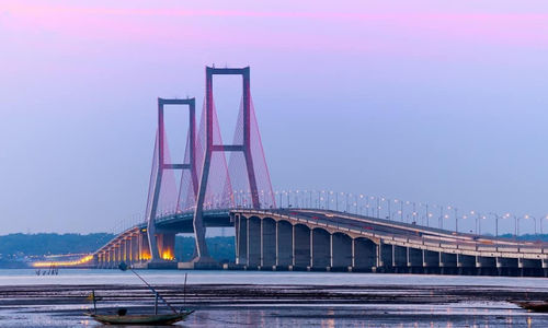 A-JEMBATAN SURAMADU.jpg