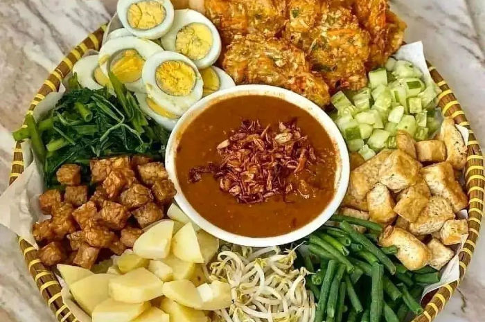 Bangga! 4 Makanan Tradisional Indonesia Ini Dinobatkan dalam 50 Salad Terbaik di Dunia